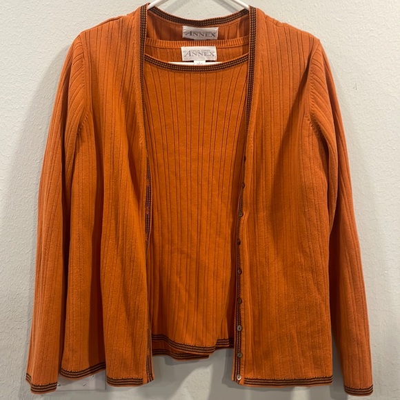 Casual Corner Sweaters - Vintage Retro Burnt Orange Annex Short Sleeve Top and Cover Up/Sweater
